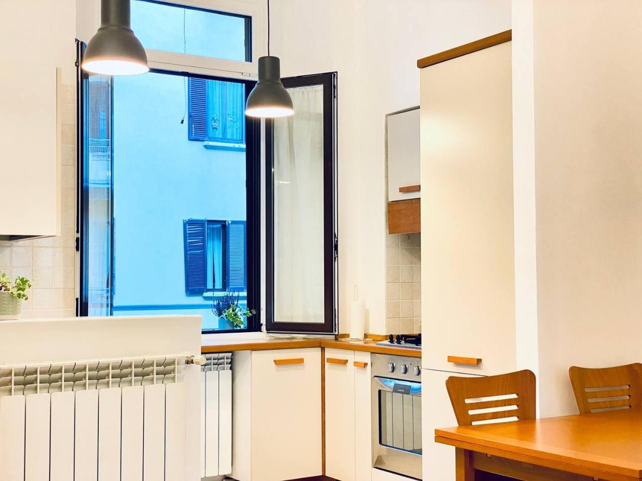 Ringhiera House Tertulliano - Free Street Parking Nearby Apartment Milan Bagian luar foto