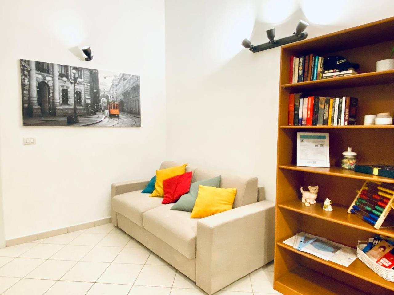 Ringhiera House Tertulliano - Free Street Parking Nearby Apartment Milan Bagian luar foto