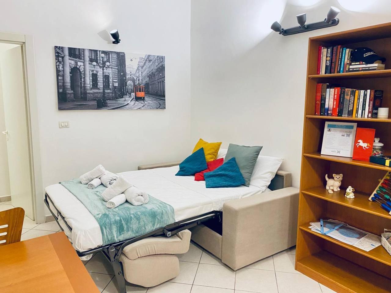 Ringhiera House Tertulliano - Free Street Parking Nearby Apartment Milan Bagian luar foto